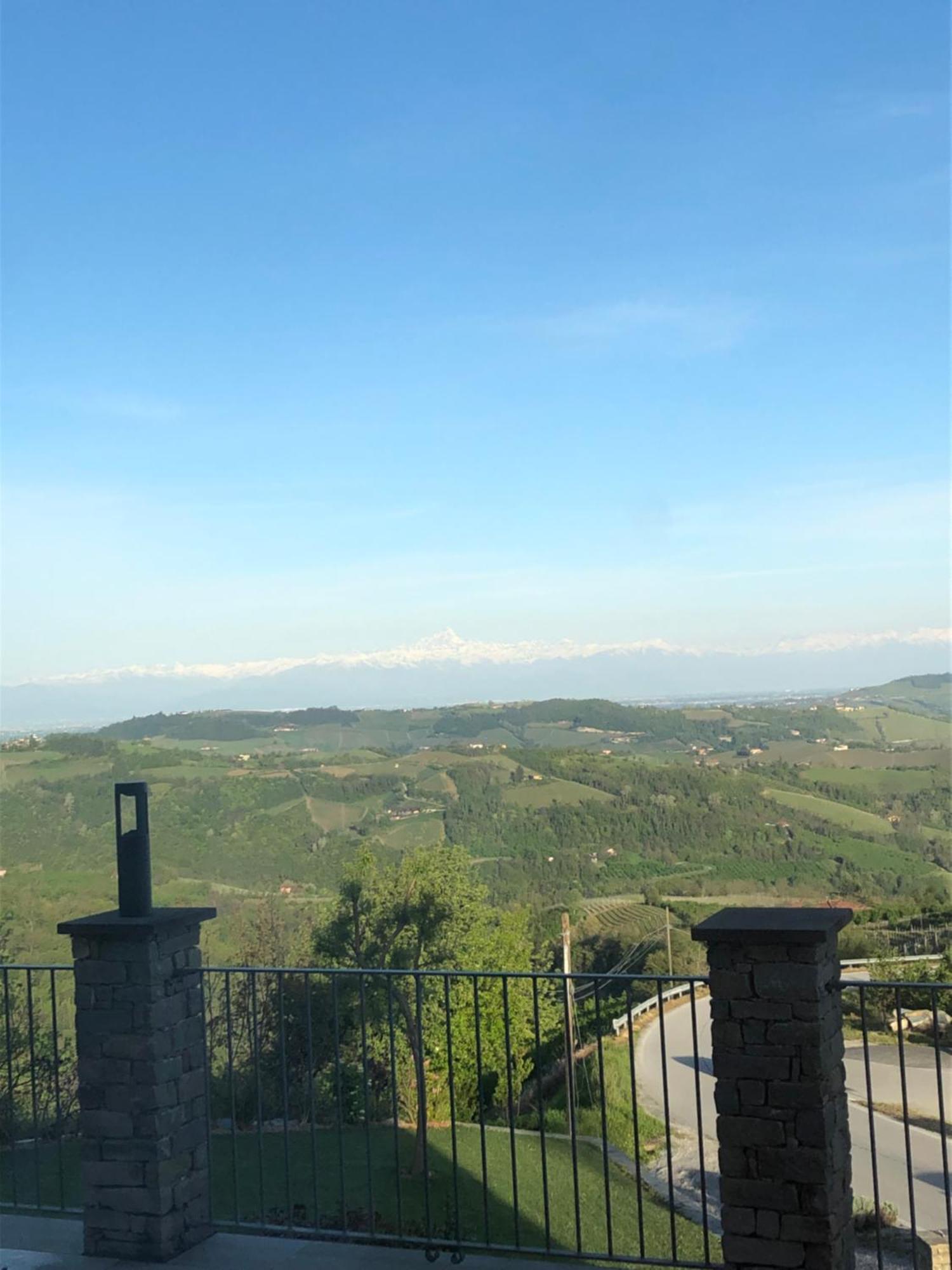 Agriturismo Ra Nissora Roddino Esterno foto